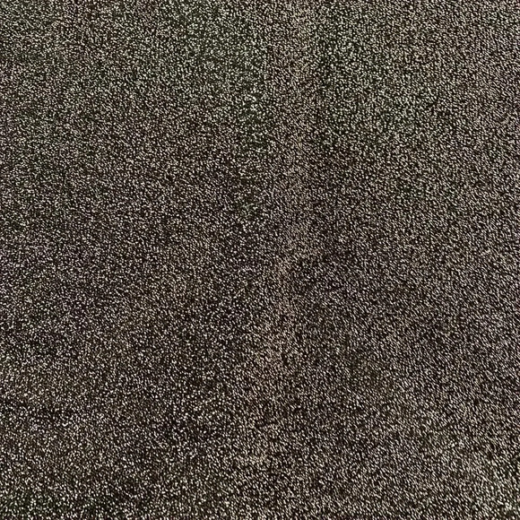 🆕Cut Out High Neck Form Glitter Top 3X🆕 - Picture 6 of 7